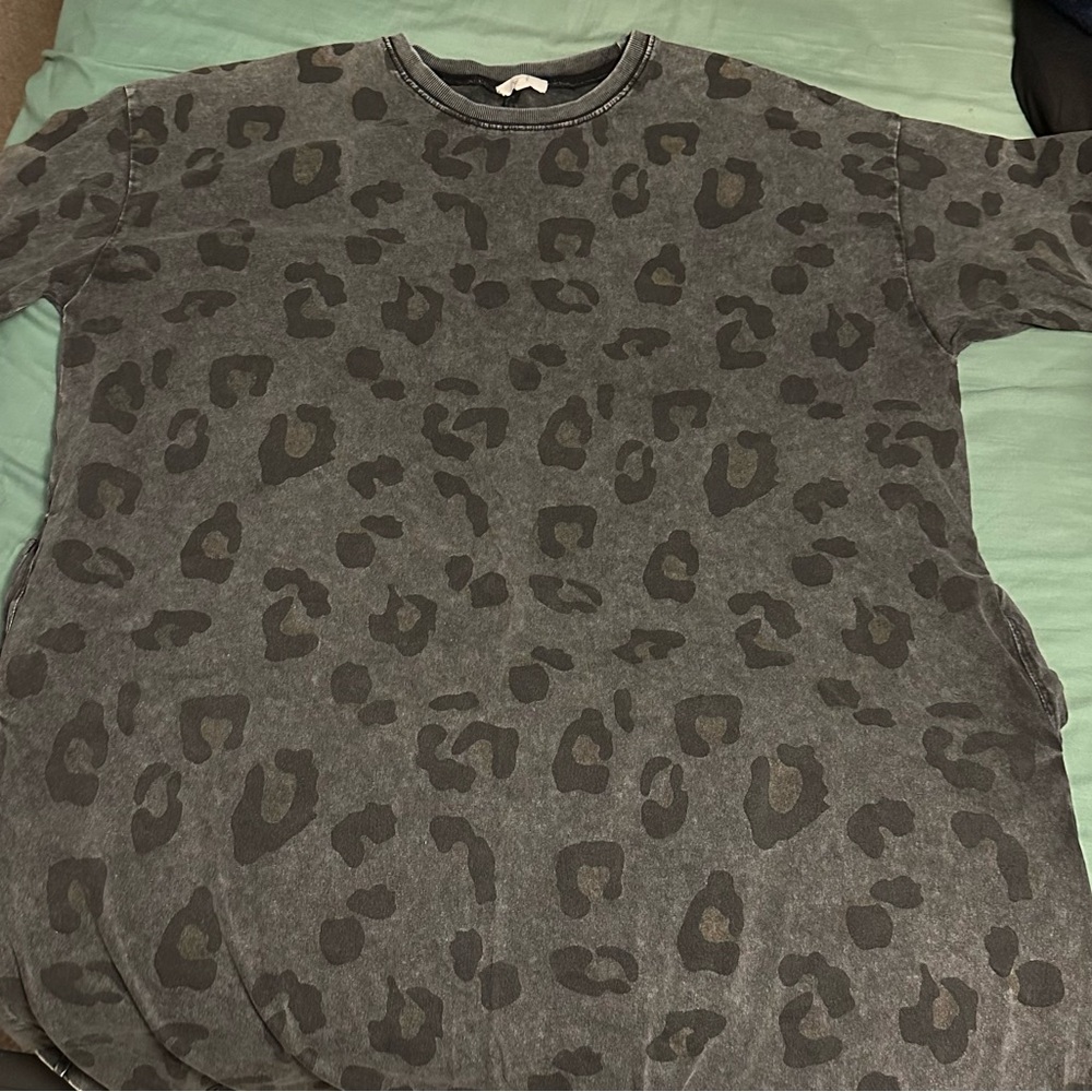 Gray Leopard Print T-shirt Dress